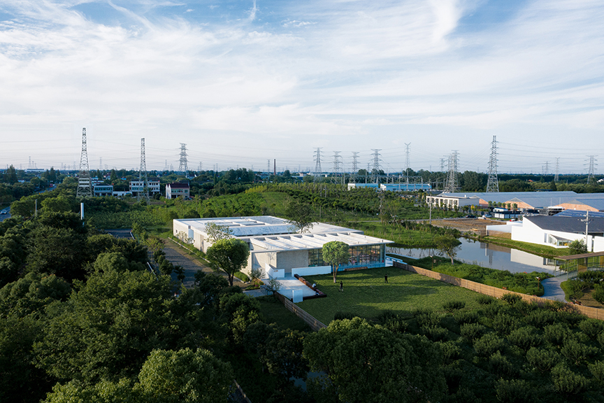 2.建筑南侧鸟瞰图 Site aerial view from south ?摄影:吴清山.jpg