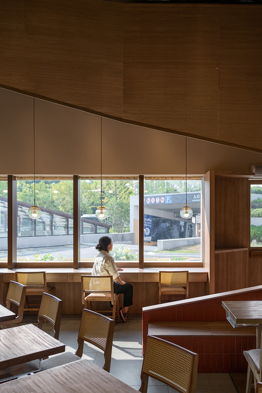 21-窗边吧台 The bar near to window ?摄影:吴清山.jpg