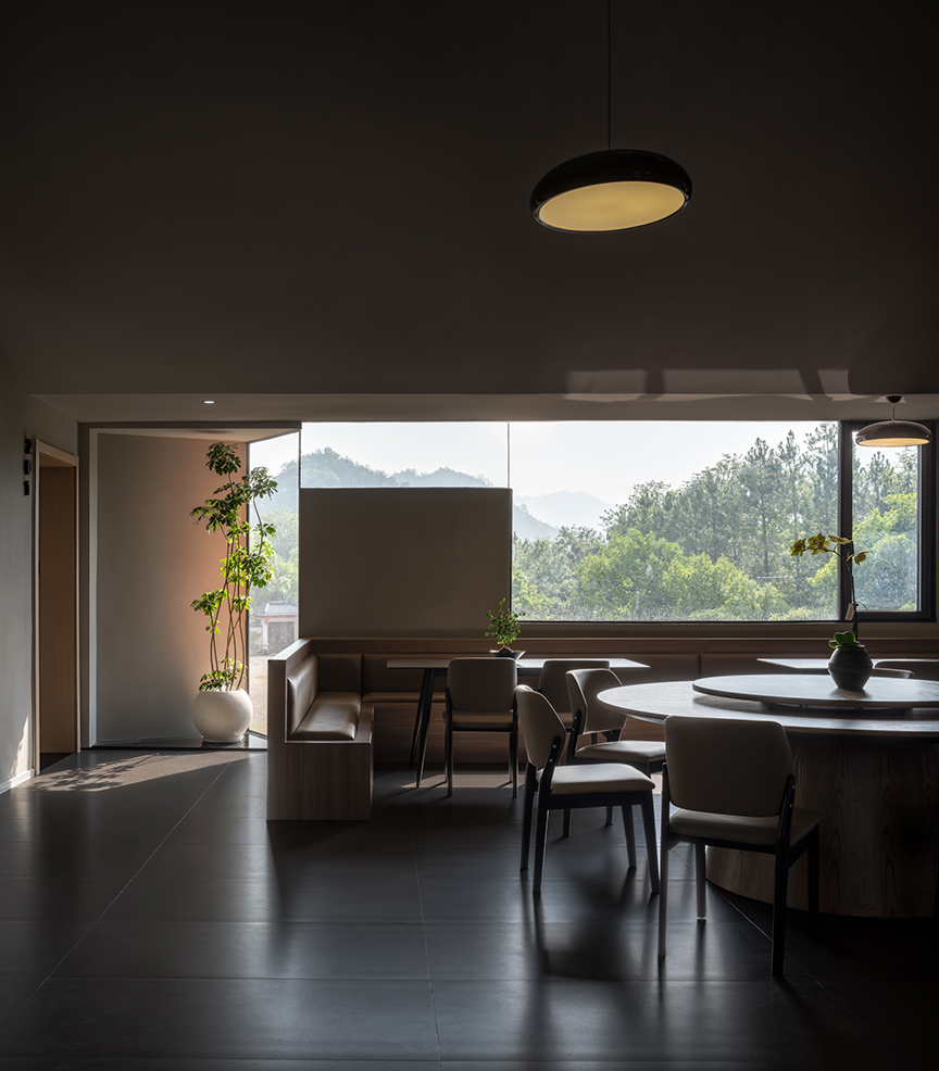35.二层窗户的精准取山景 Accurate mountain view of the second floor window ?摄影:吴清山.jpg